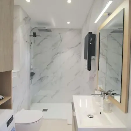 Alc - Br12 - 3 Min Croisette - 14 Min Palais Канны